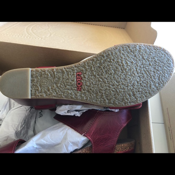 Women’s Taos Sandals - Picture 5 of 12